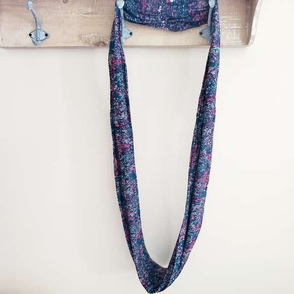 Infinity Scarf - Picture 2 of 3